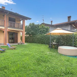  Ferienhaus La Luna Nel View Garden - Happy
